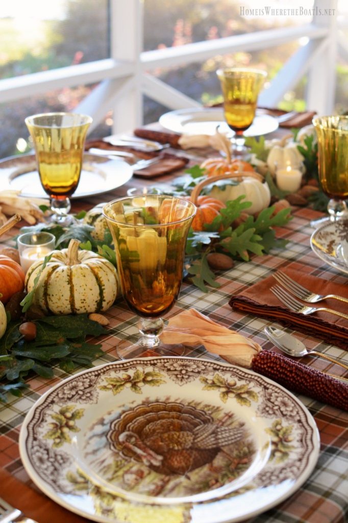 Thanksgiving Centerpieces & Table Settings Ideas for 2020